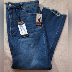Sofia Blue Super Hi-rise Skinny Curvy Ankle Jeans Size 18 NWT